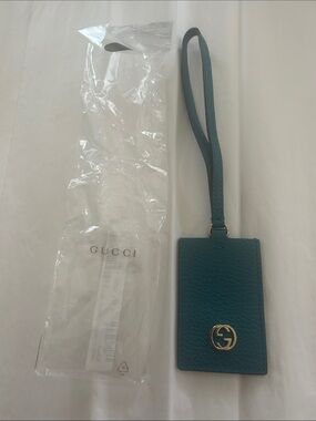 Gucci Teal Leather Wristlet Card Holder with Gold Logo